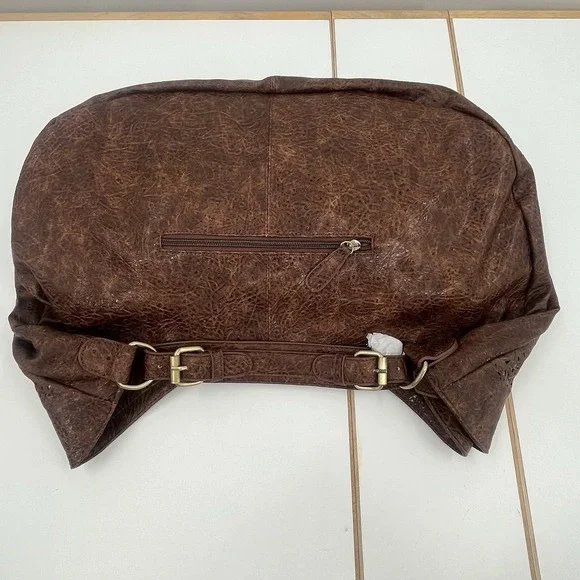 BIG BUDDLA XL Tan Bucket‎ Shoulder Bag With Laser Cutouts Over Bronze Metallic - Picture 4 of 12